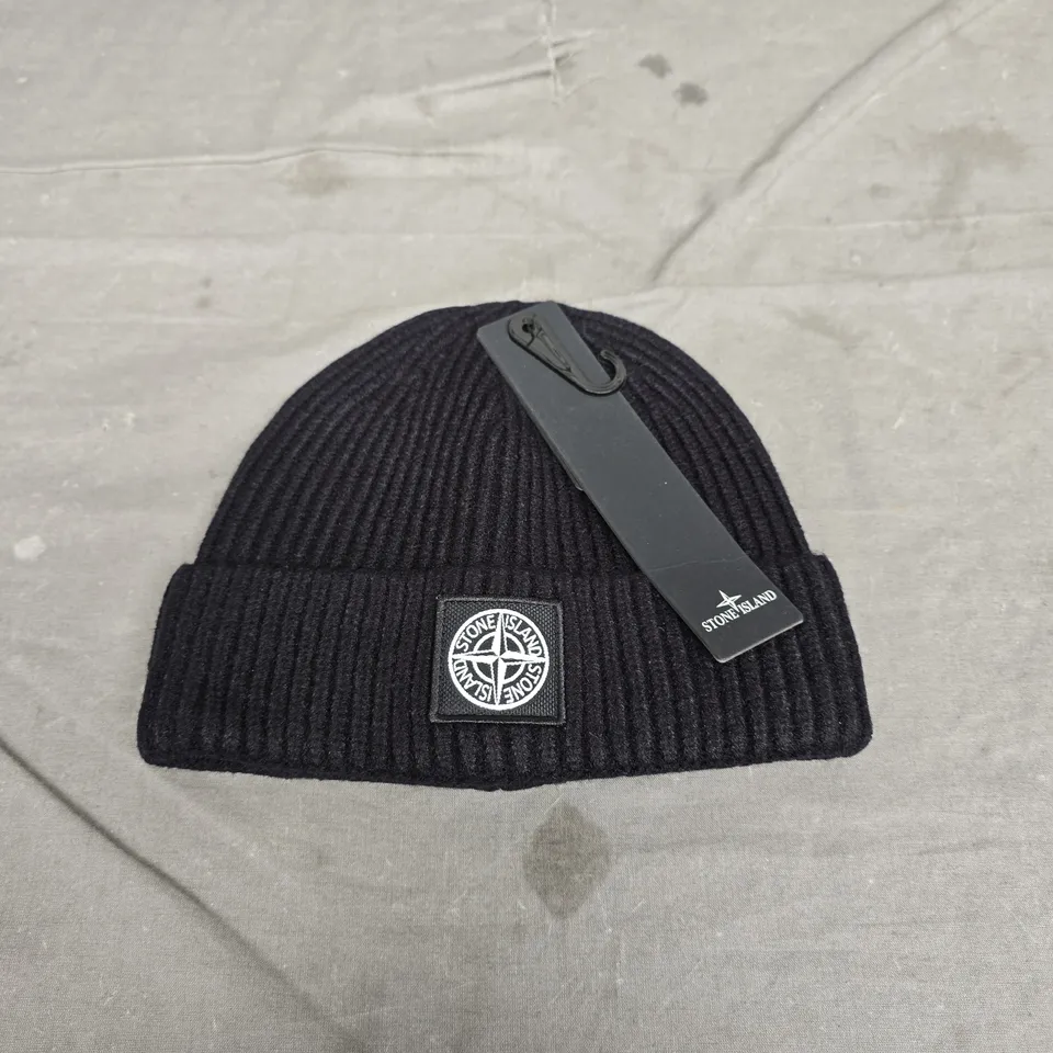 STONE ISLAND BEANIE HAT