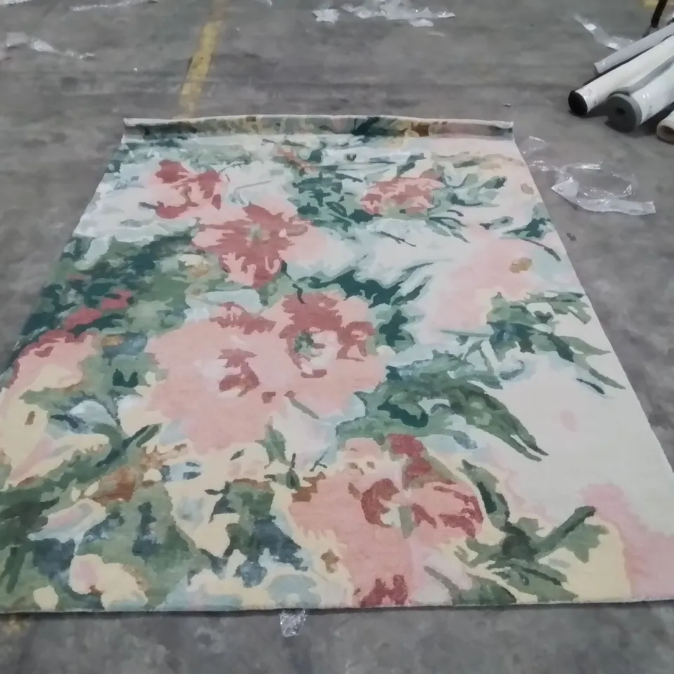 QUALITY DESIGNER AREA RUG - APPROXIMATELY 230X170CM