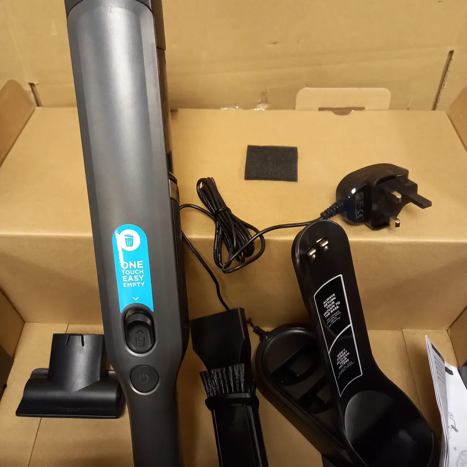 SHARK CORDLESS HANDHELD VACUUM CLEANER