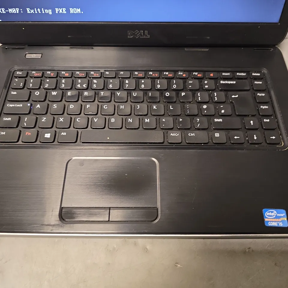 DELL VOSTRO 2520 LAPTOP