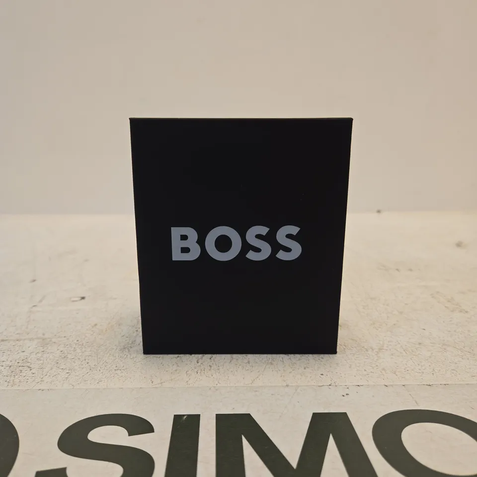 HUGO BOSS CHRONOGRAPH WATCH – STAINLESS STEEL BRACELET (BOXED)