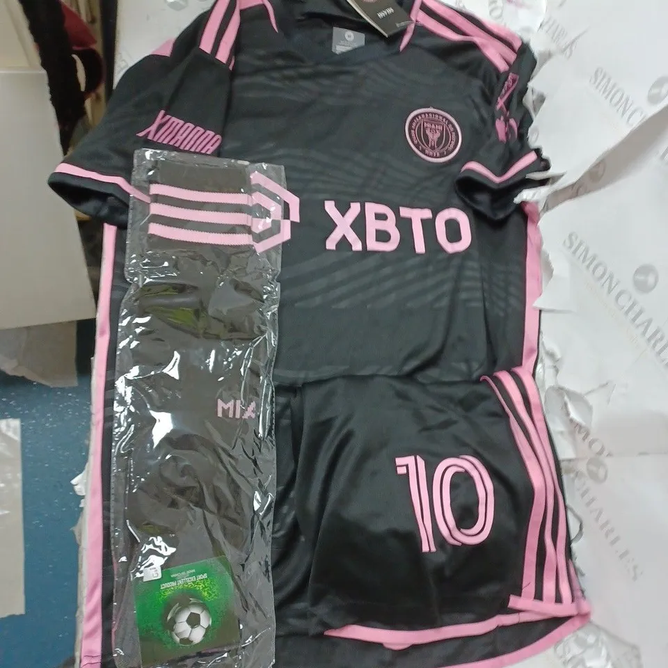 INTER MIAMI FC FOOTBALL KIT - MEDIUM - MESSI 10 
