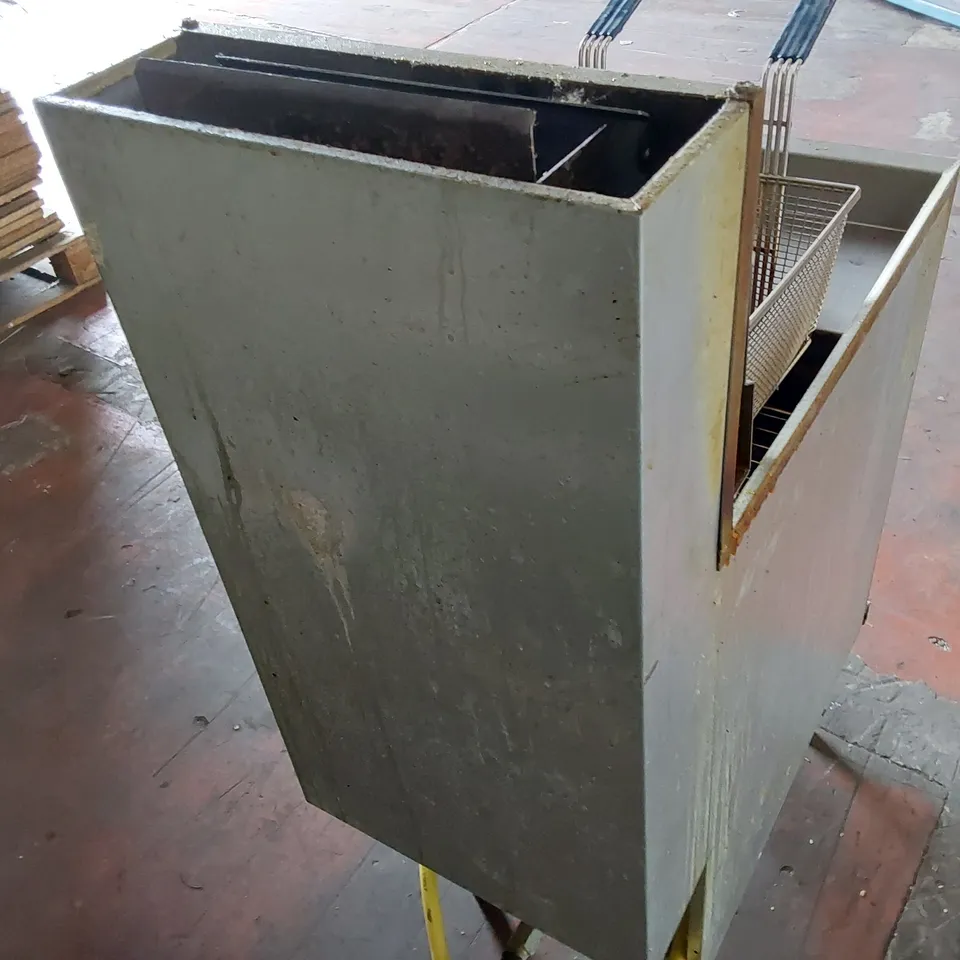 PITCO 35C+ S COMMERCIAL GAS FRYER