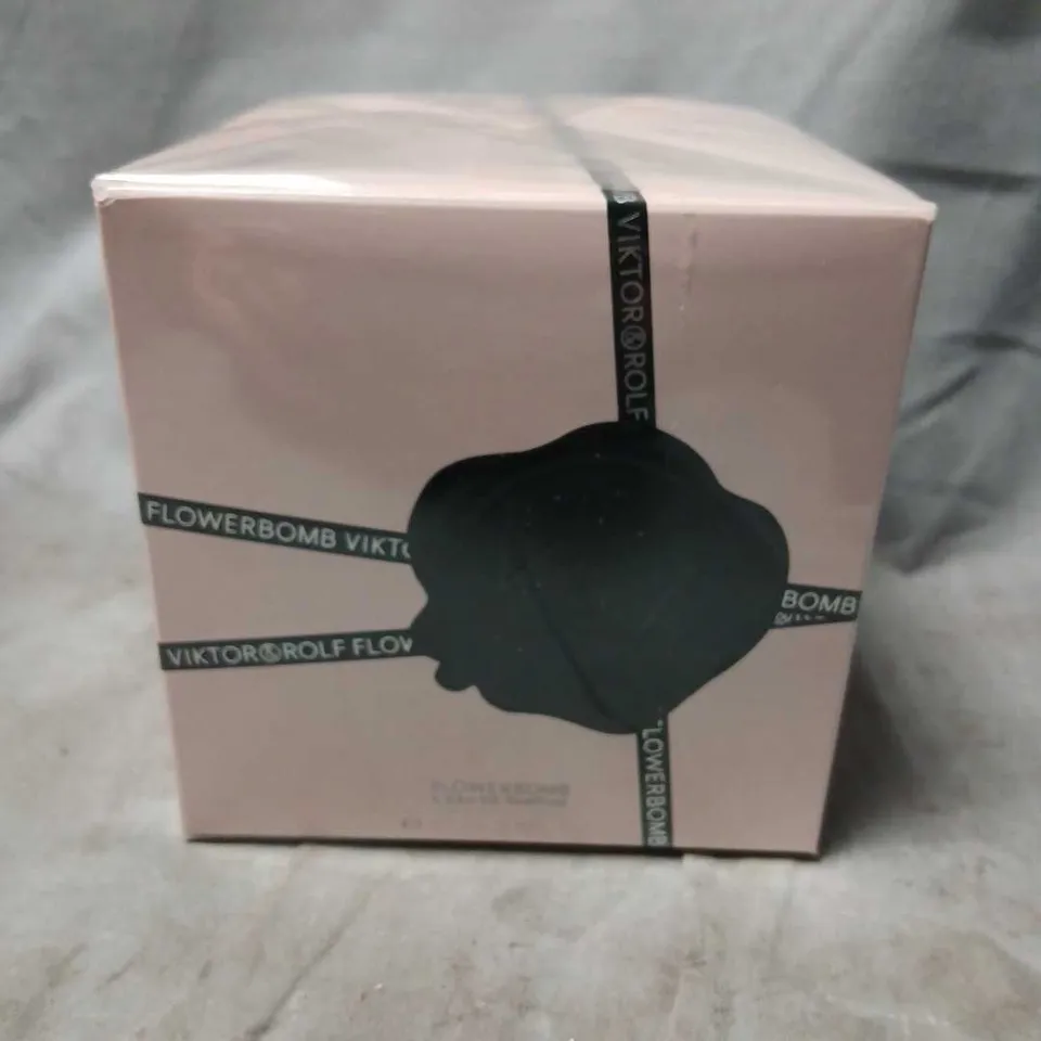 BOXED AND SEALED VIKTOR & ROLF FLOWERBOMB EAU DE PARFUM 100ML