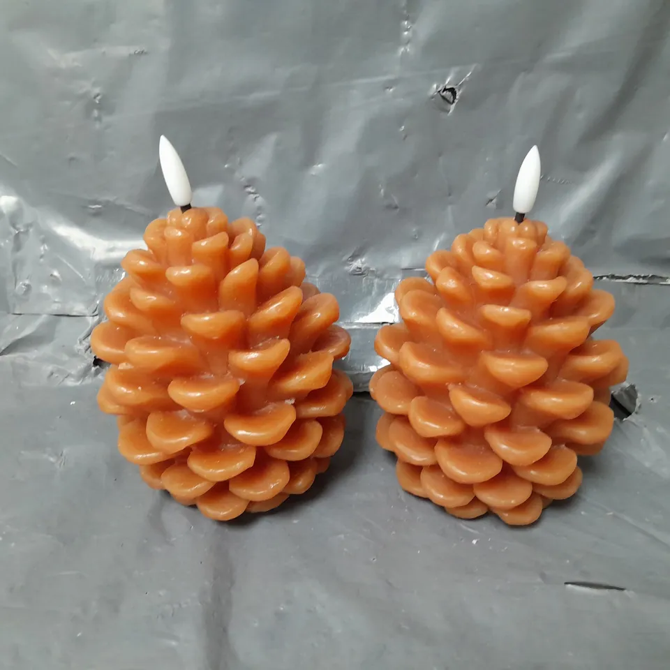 SET OF 2 LED CANDLE PINECONES 