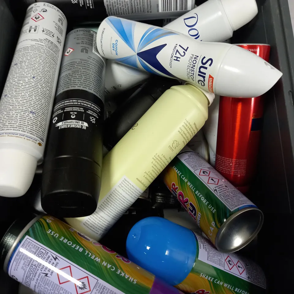 BOX OF APPROX 20 ASSORTED AEROSOLS TO INCLUDE OLD SPICE DEODERANT, HAIR COLOUR SPRAY, LYNX ETC - COLLECTION ONLY