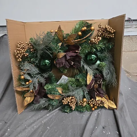 EMERALD CHRISTMAS WREATH 