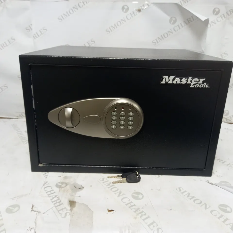 MASTER LOCK SECURITY SAFE [XL - 33 LITER] [DIGITAL LOCK]