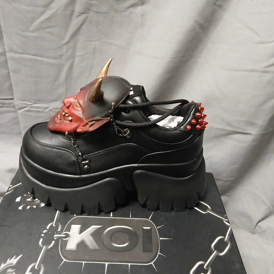 KOI SPAWN OF RAPTURE BLACK PLATFORM BOOTS WITH DEMON MASK – UK 7