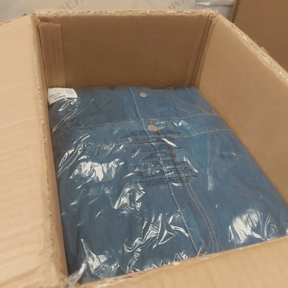 BOX CONTAINING APPROXIMATELY 7x BRAND NEW SIMPLY BE MID WASH DENIM JUMPSUITS - SIZE 20