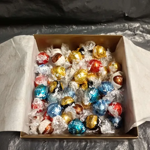 LINDT CHOCOLATE SELECTION BOX 