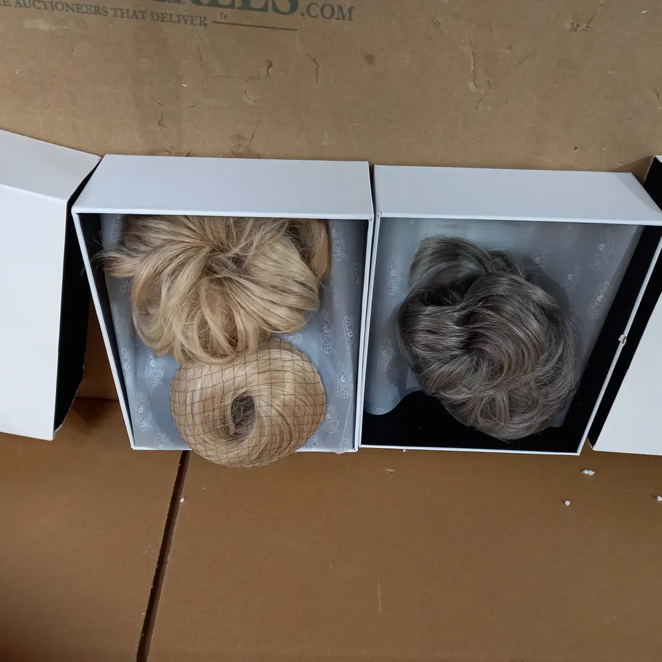 BOX OF APPROXIMATELY 12 ASSORTED HAIRS EXTENSIONS 