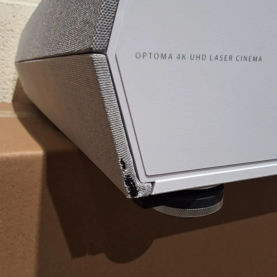 OPTOMA CINEMA-X P2 DLP PROJECTOR IN WHITE