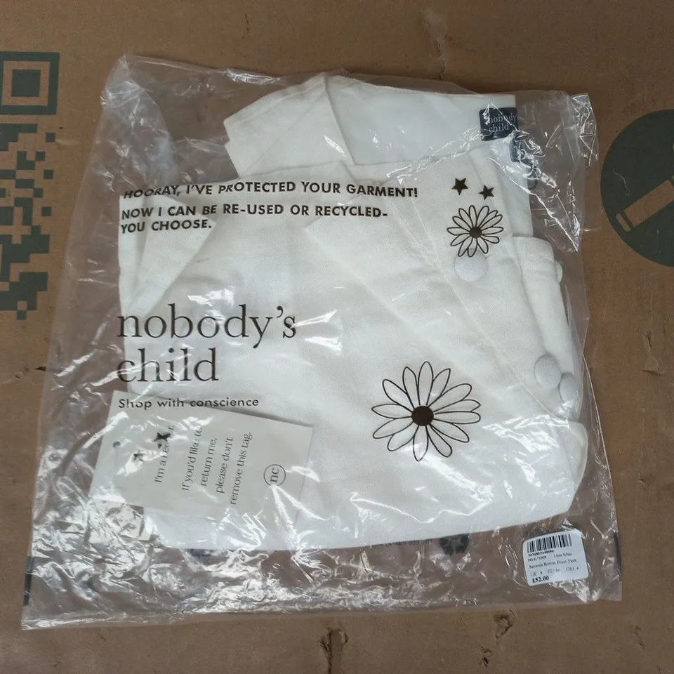 BAGGED NOBODY'S CHILD SAMMIE BUTTON FRONT TANK IN WHITE SIZE UK 8