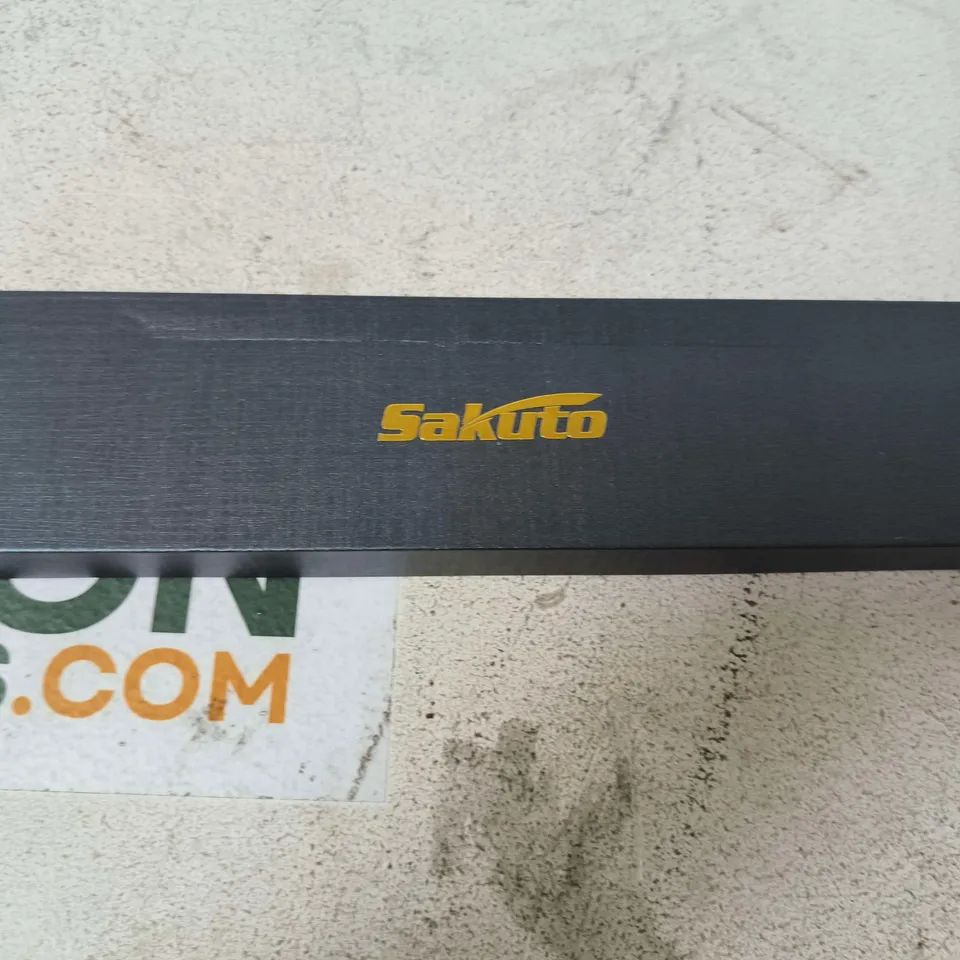 SAKUTO CHEF KNIFE IN PRESENTATION BOX