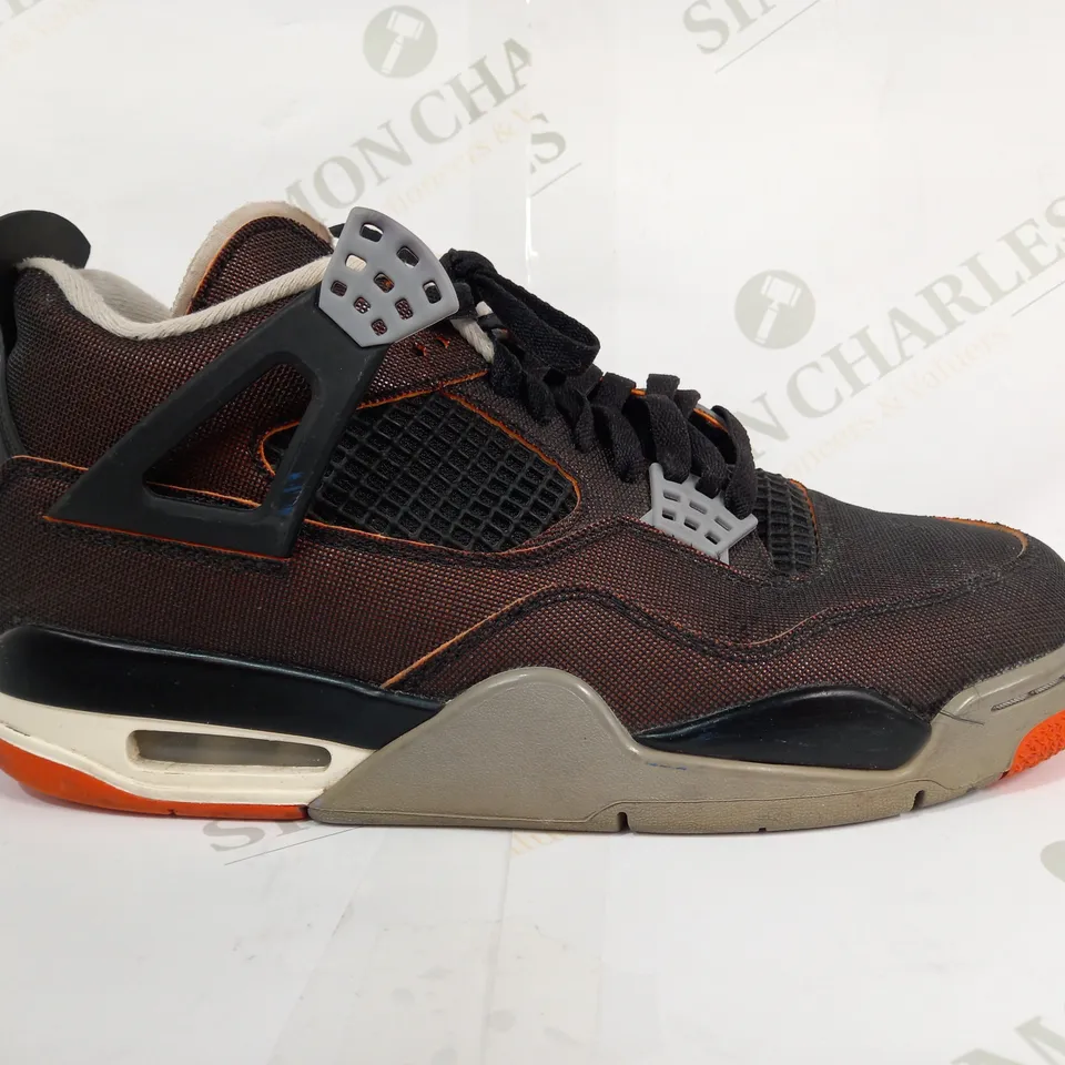 PAIR OF NIKE AIR JORDANS IN BLACK/ORANGE UK SIZE 7