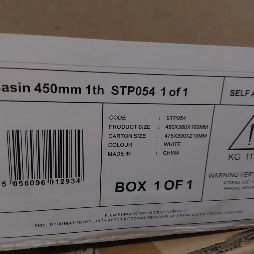BOXED WHITE CERAMIC BASIN 450mm ONE TAP HOLE