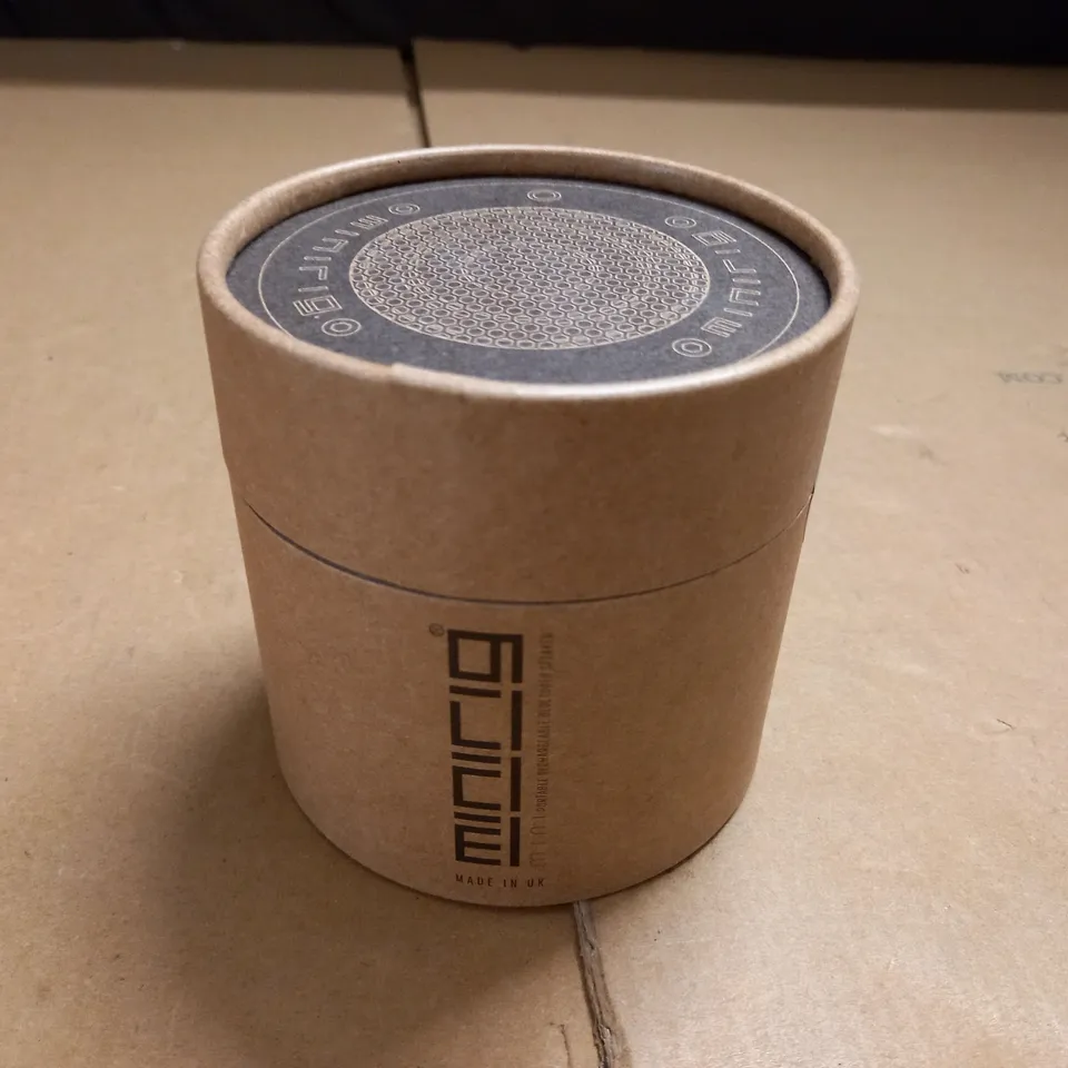 SEALED MINIRIG  MRM PORTABLE BLUETOOTH SPEAKER