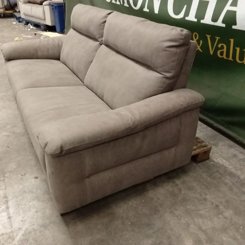 QUALITY DESIGNER ITALIAN MADE LARGE 3 SEATER MICROFIBRE UPHOLSTERED SOFA