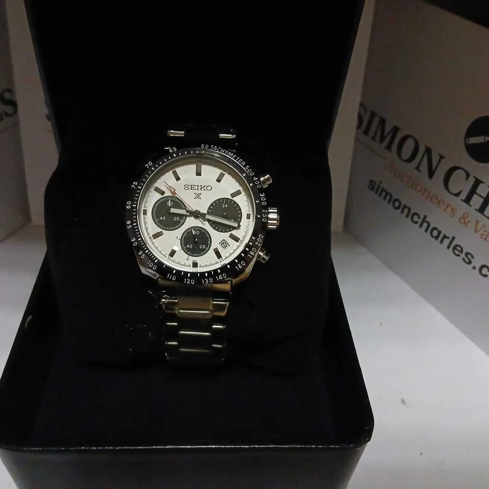 SEIKO CHRONOGRAPH WATCH – TWO-TONE STAINLESS STEEL BRACELET