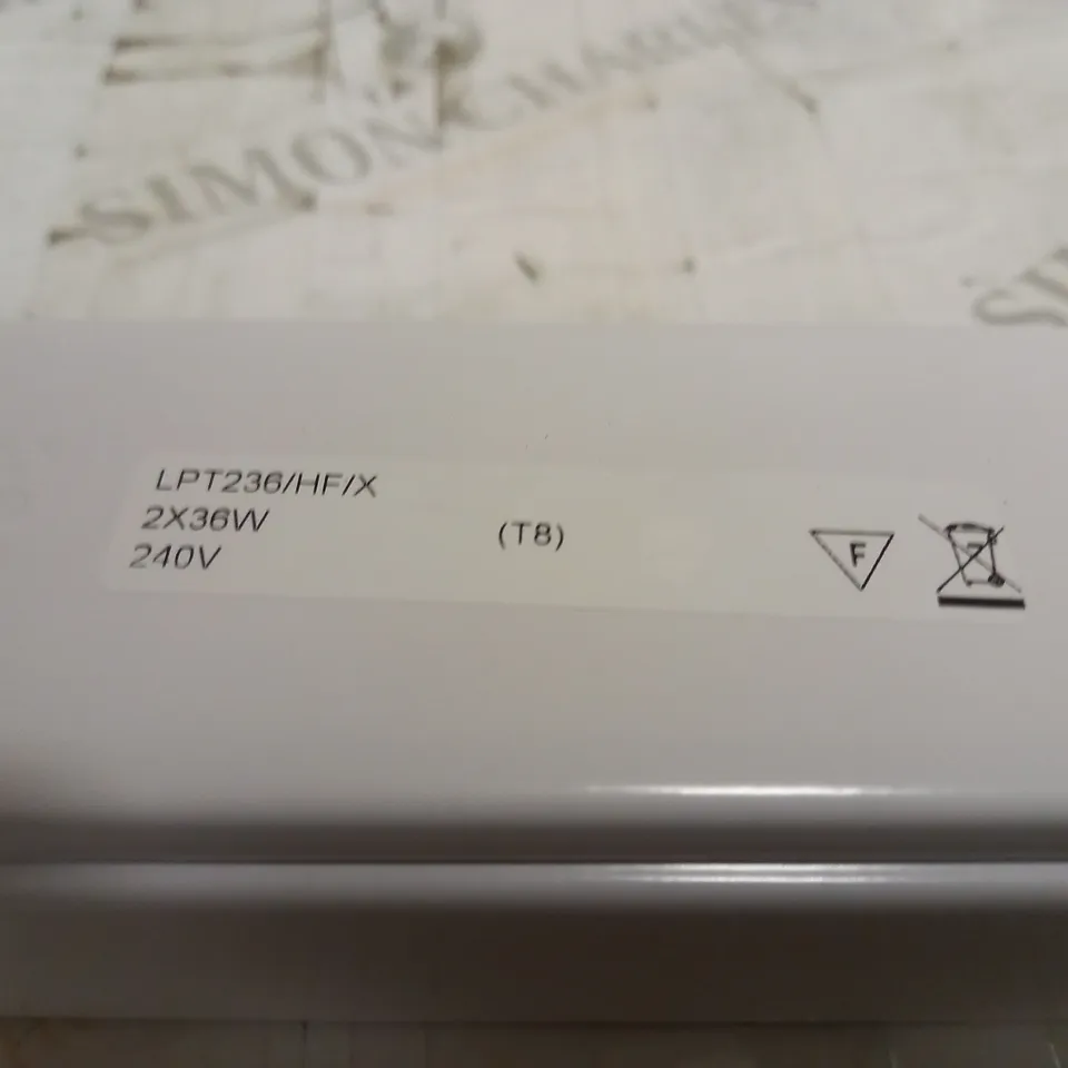 BRAND NEW 4FT BATTEN 36W TWIN FITTING (LPT236/HF/X) - COLLECTION ONLY 
