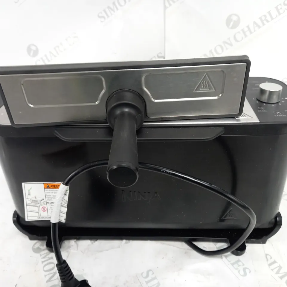 NINJA 2 IN 1 TOASTER & GRILL ST100UK