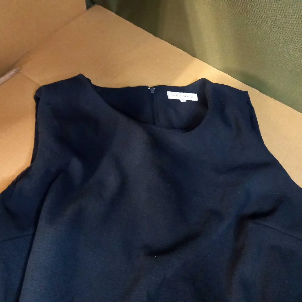 NUTMEG NAVY PINAFORE STYLE BELTED DRESS - SIZE 18