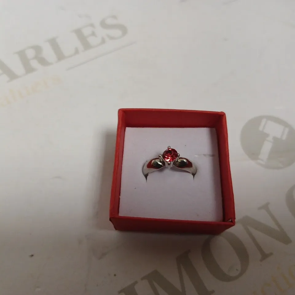 WOMENS SILVER RING