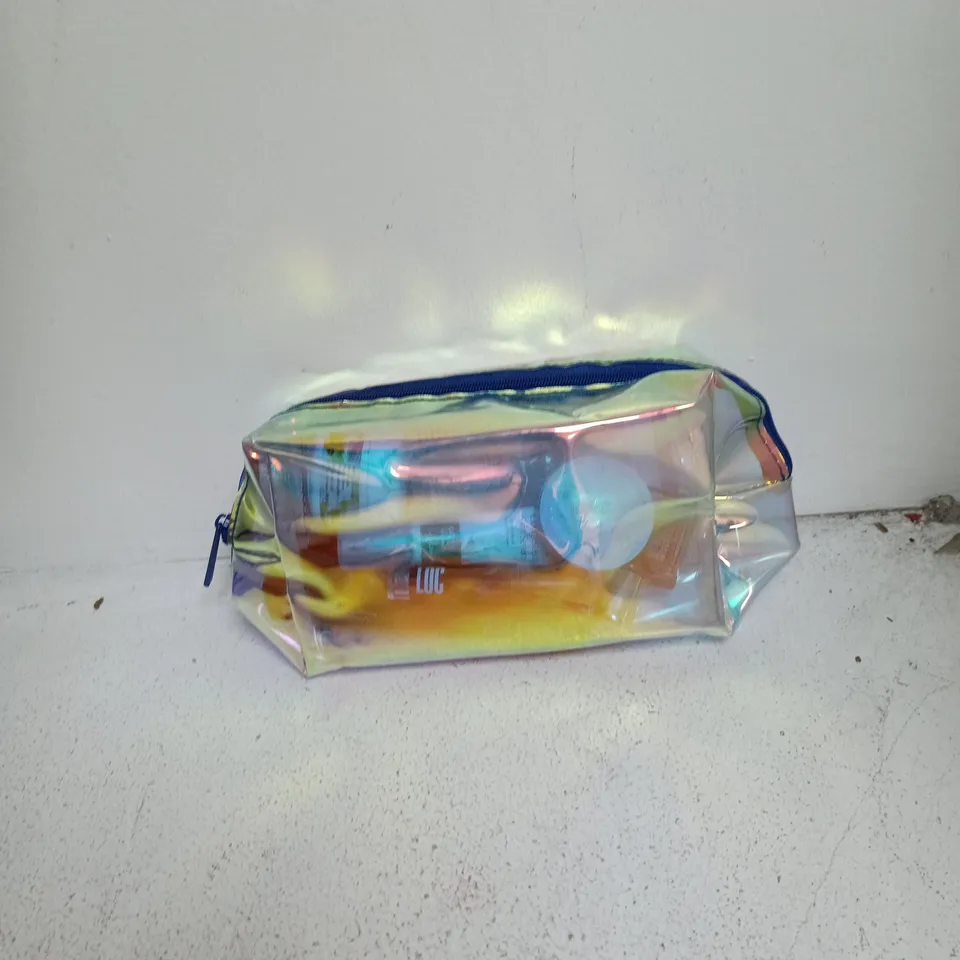 BOX CONTAINING A LARGE AMOUNT OF COSMETIC BAGS WITH COSMETIC ITEMS INSIDE (NOT ALL BAGS HAVE HAVE BEEN CHECKED AND MAY NOT ALL HAVE COSMETIC ITEMS INSIDE
