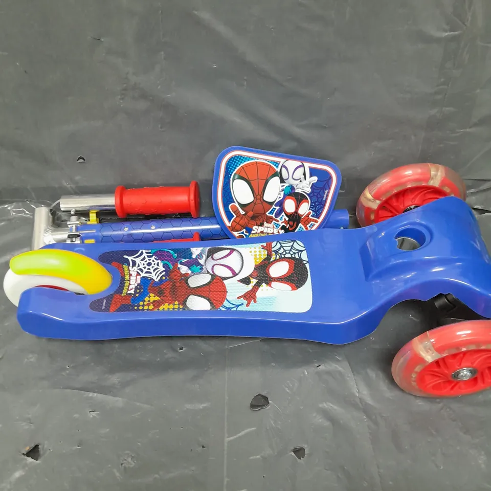 SPIDEY AND HIS AMAZING FRIENDS MINI GO! - TILT SCOOTER WITH LIGHTS RRP £25