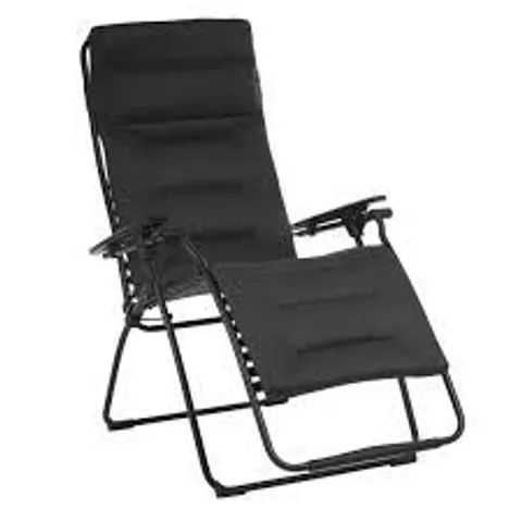 BOXED PAIR OF TESLIN LAFUMA LOUNGE CHAIRS 
