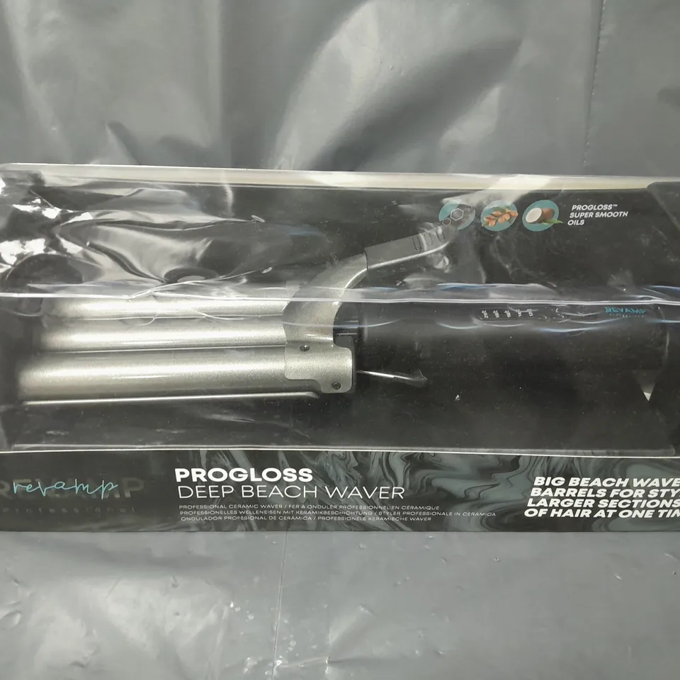 BOXED REVAMP PROFESSIONAL PROGLOSS DEEP BEACH WAVER WV-2000-EU