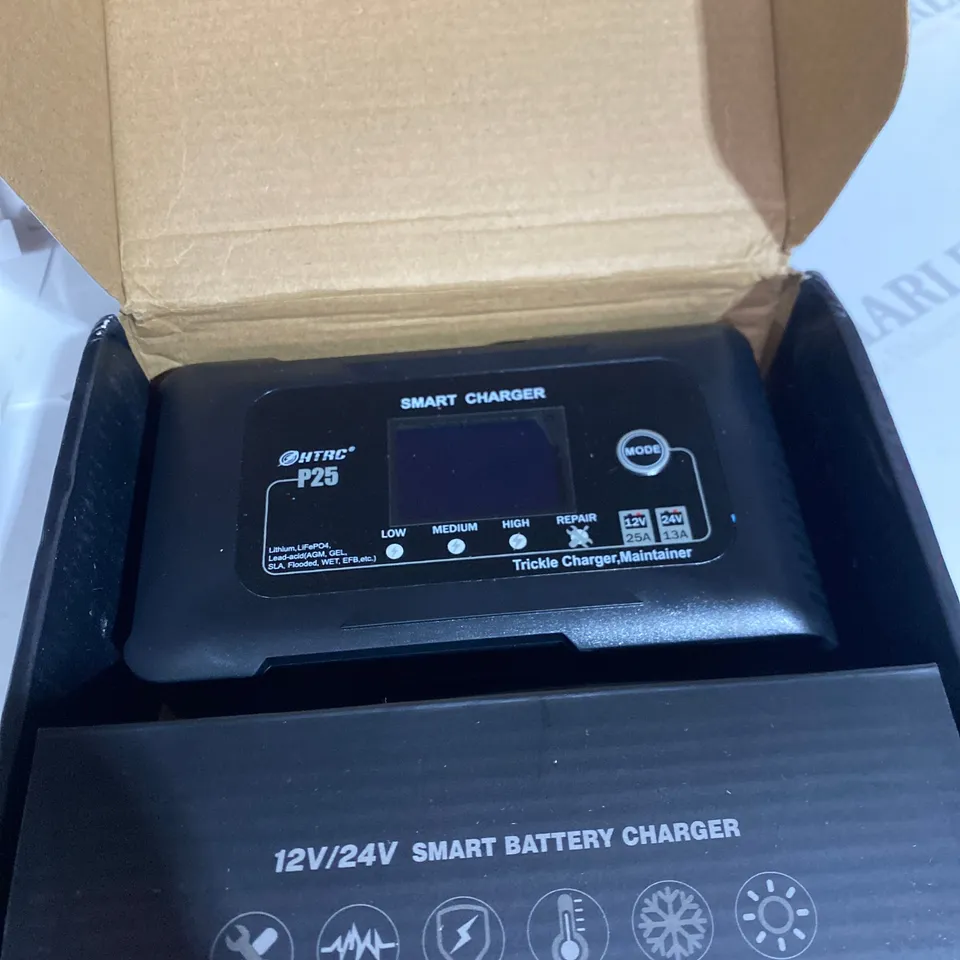 BOXED 25 AMP SMART CHARGER