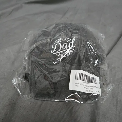 LARGE QUANTITY OF "BEST DAD EVER" EMBROIDERED BASEBALL CAPS IN WASHED BLACK