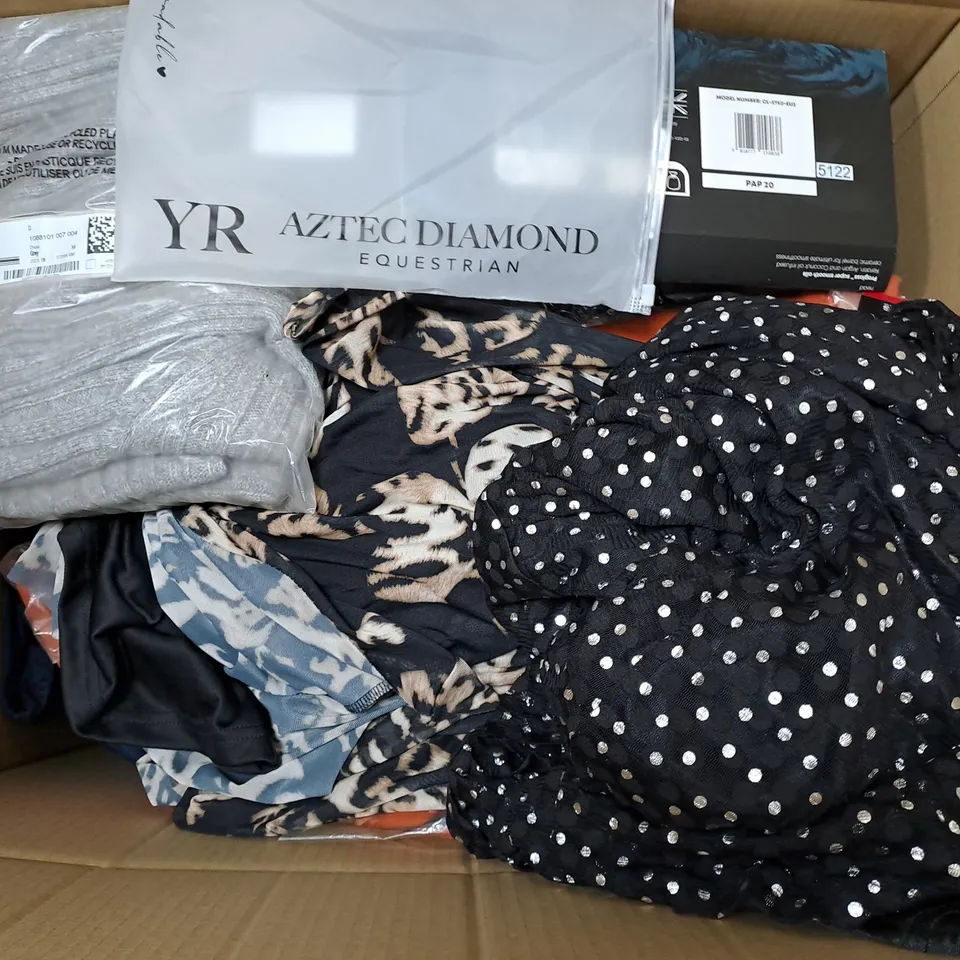 BOX OF APPROXIMATELY 20 ASSORTED CLOTHING ITEMS TO INCUDE - BAG, JUMPERS , T-SHIRTS , TROUSERS,ECT 