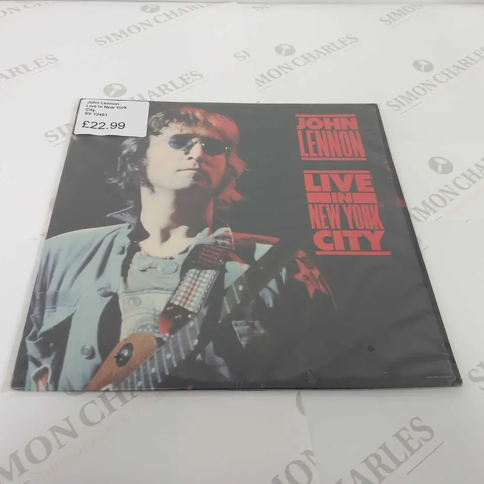 3 JOHN LENNON VINYL LPS TO INCLUDE WALLS AND BRIDGES, LIVE IN NEW YORK AND PLASTIC ONO BAND