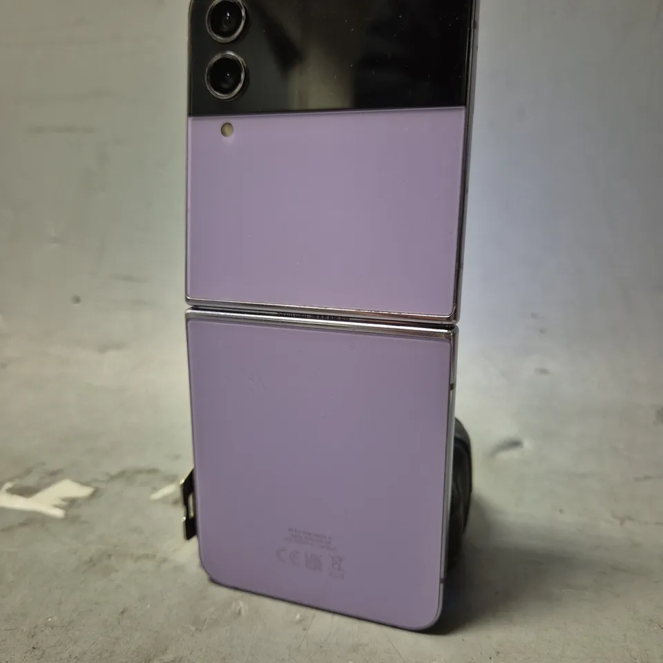 SAMSUNG GALAXY Z FLIP 