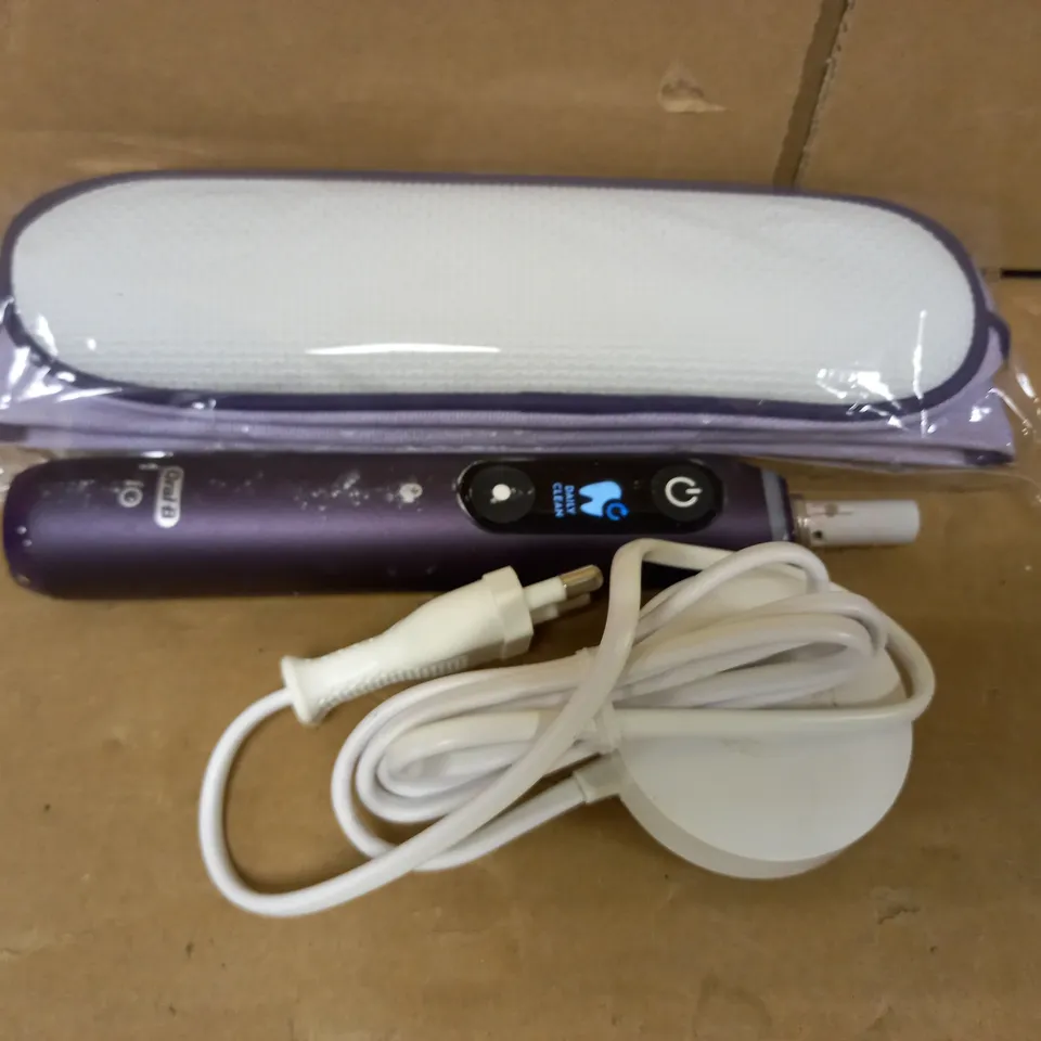 ORAL-B IO8 VIOLET ULTIMATE CLEAN ELECTRIC TOOTHBRUSH
