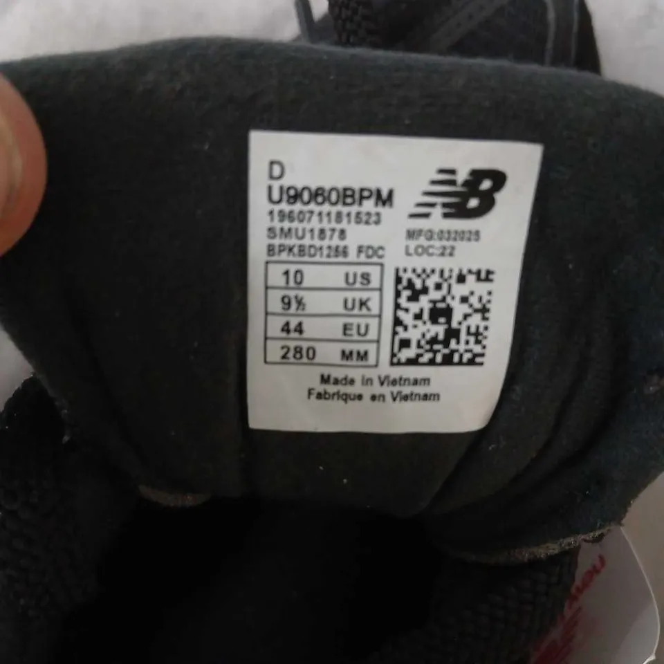 NEW BALANCE TRAINERS – BLACK, UK 9.5 (US 10 / EU 44)