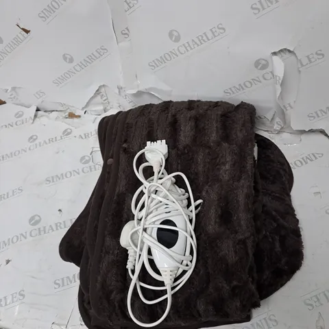 COZEE HOME HEATED THROW - CHOCOLATE