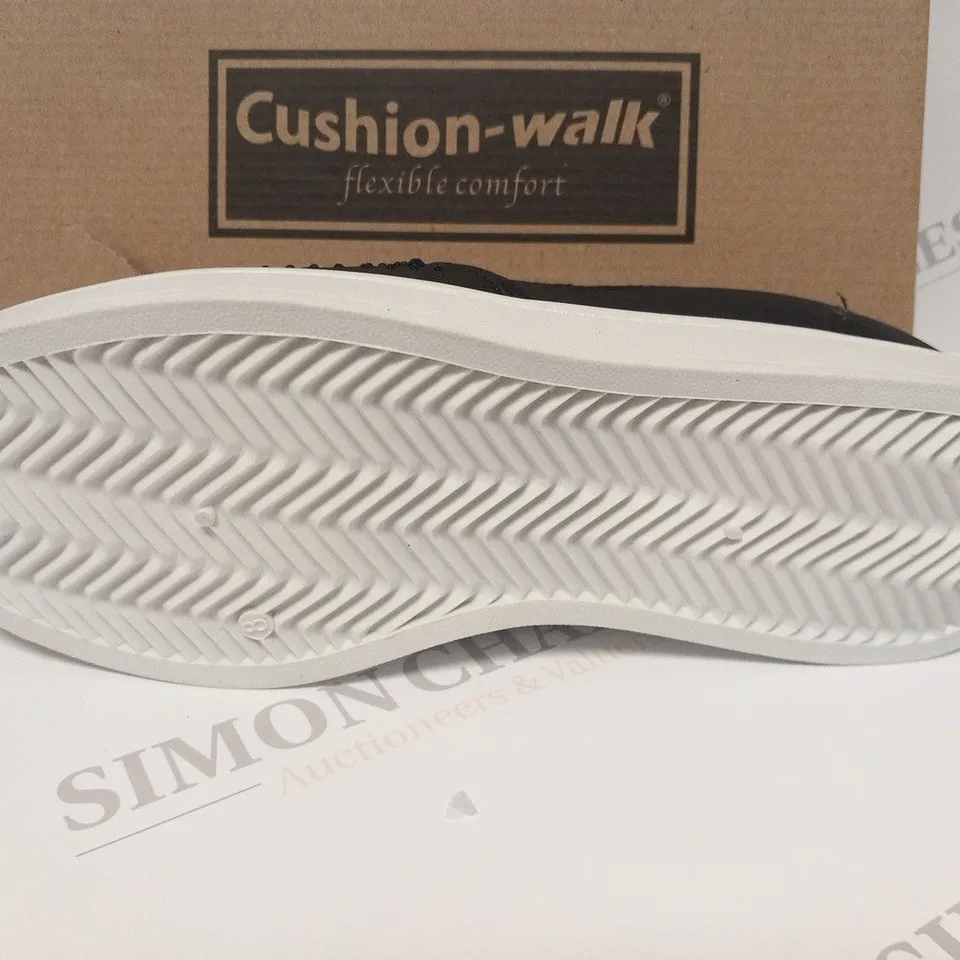 BOXED CUSHION WALK SLIP ON PUMPS IN BLACK - SIZE 8