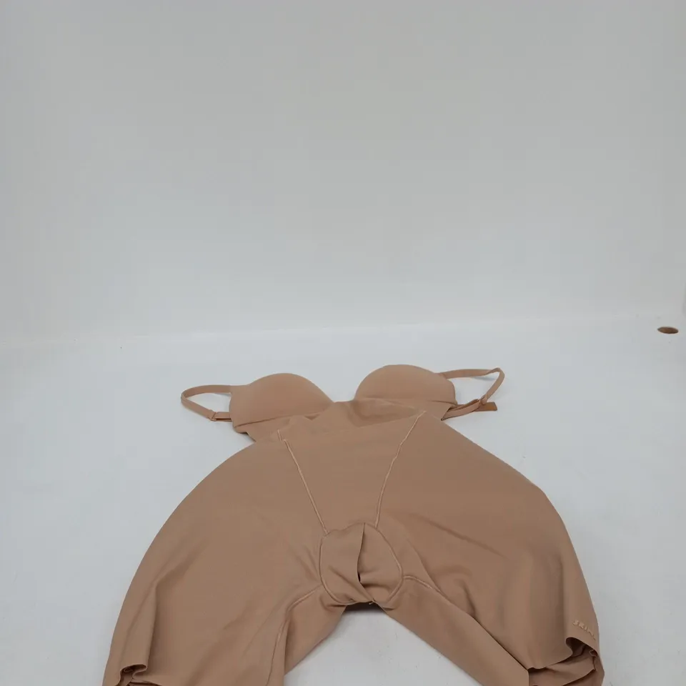SKIMS ULTIMATE BODY BUTT & HIP PAD MID-THIGH BODYSUIT – CLAY – UK 6 (XS)