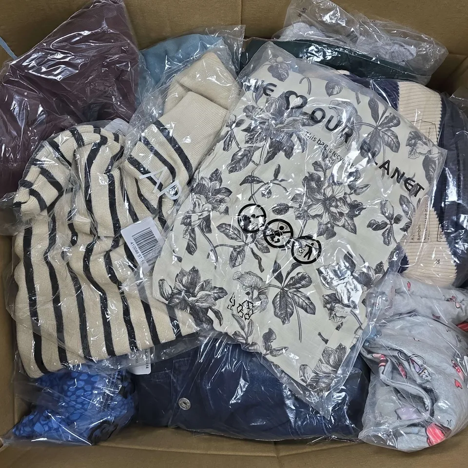 APPROXIMATELY 20 ASSORTED CLOTHING ITEMS IN VARIOUS STYLES, SIZES & COLOURS TO INCLUDE BRANDS SUCH AS APRICOT, IZABEL LONDON, RUTH LANGSFORD, ETC - COLLECTION ONLY