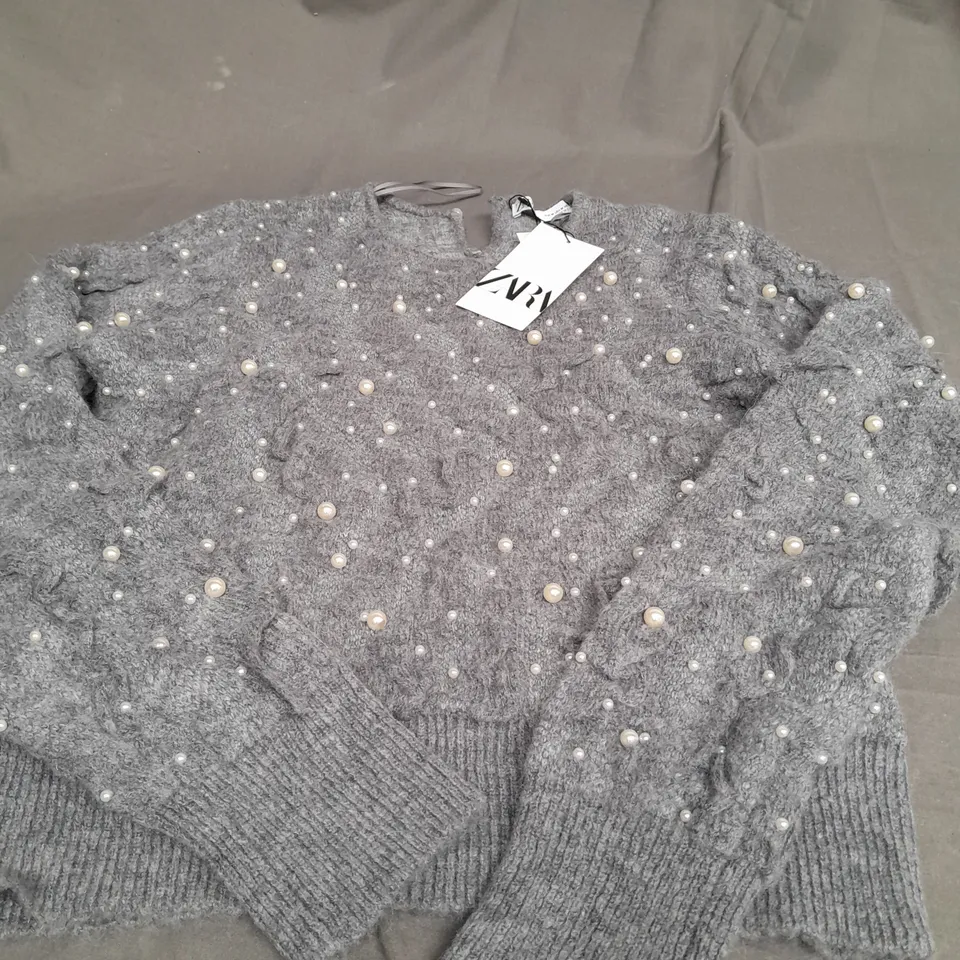 ZARA LIGHT GREY KNITTED JUMPER - MEDIUM