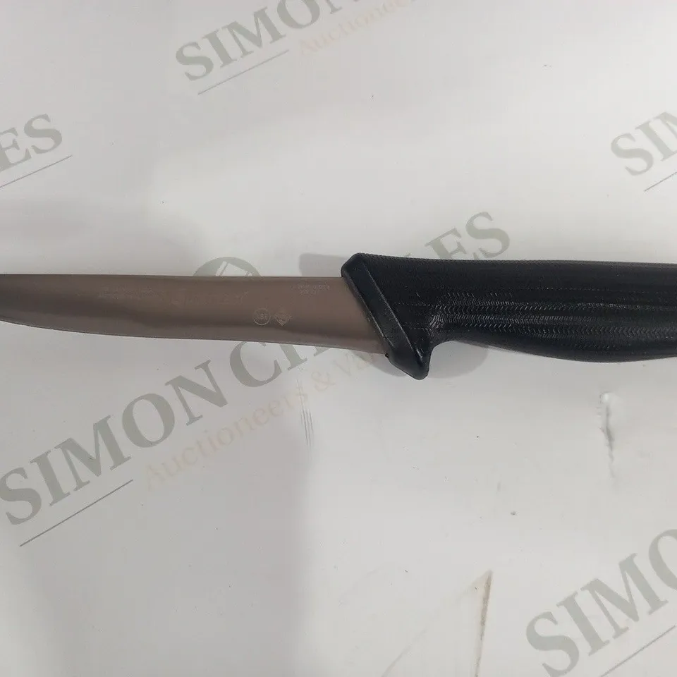 APPROXIMATELY 9 STARRETT BUTCHER KNIFE DEBONING WITH STRAIGHT BROAD BLADE BKB103-6
