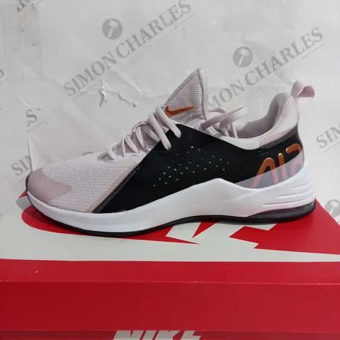 BOXED NIKE AIR MAX 90 TRAINERS - SIZE 5