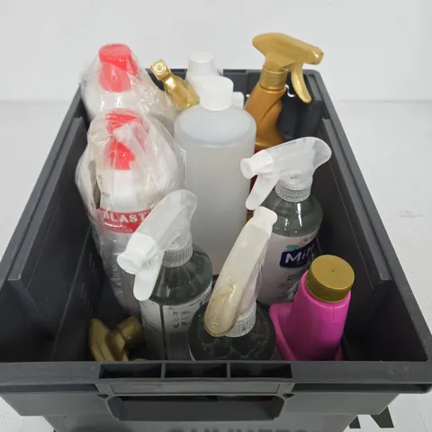 APPROXIMATELY 10 ASSORTED HOUSEHOLD PRODUCTS TO INCLUDE SURFACE SPRAY, WEED KILLER, FABRIC FRESHENER ETC
