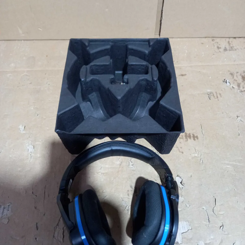 TURLTE BEACH STEALTH 600 WIRELESS PS4 GAMING HEADSET 
