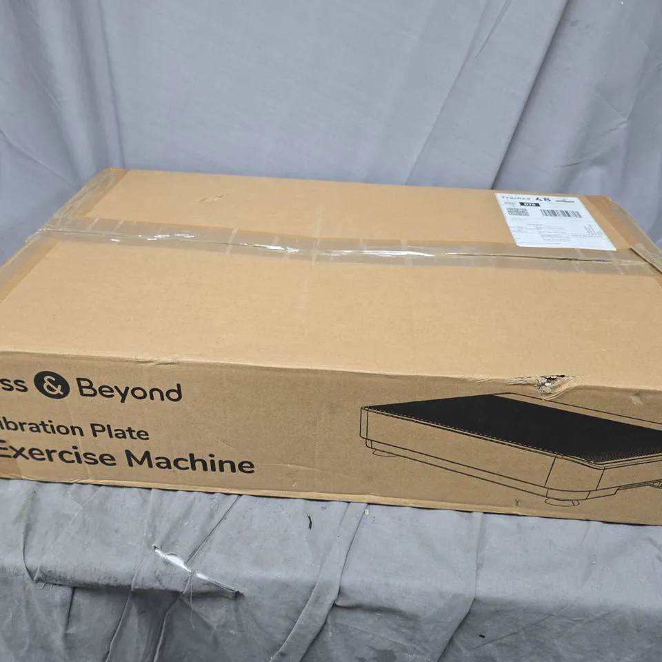 BOXED BLISS & BEYOND VIBRATION PLATE EXERCISE MACHINE IN BLACK (TUD-330)