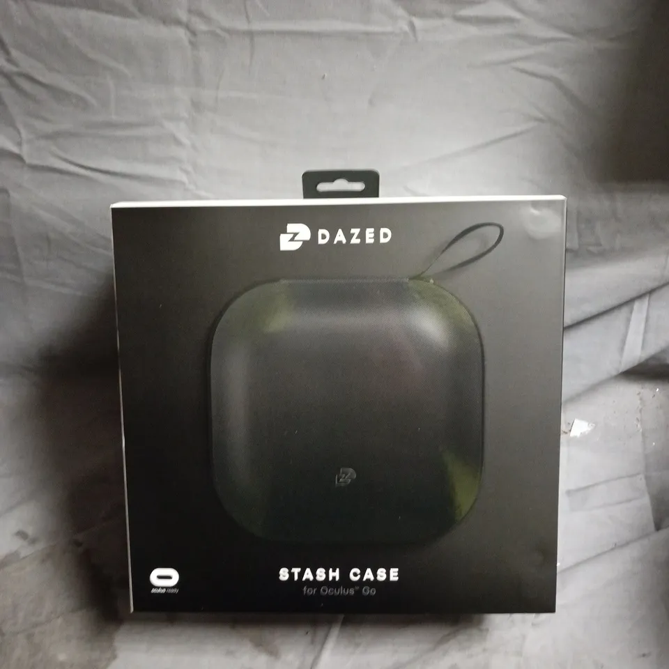 BOX OF APPROXIMATELY 10 DAZED STASH CASE FOR OCULUS GO 
